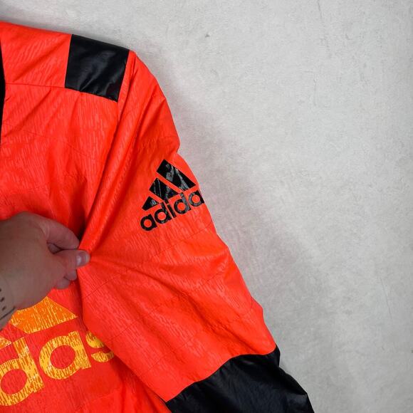 Adidas Red Black and Gold Logo Windbreaker Pullover Jacket men's size medium - Picture 8 of 11